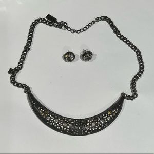 Statement necklace & earrings